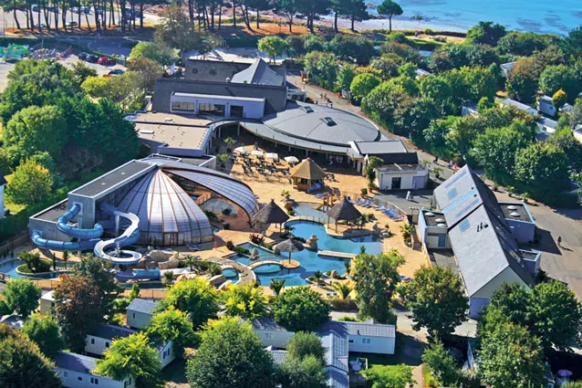 Camping avec parc aquatique impressionnant sur la côte Bretonne